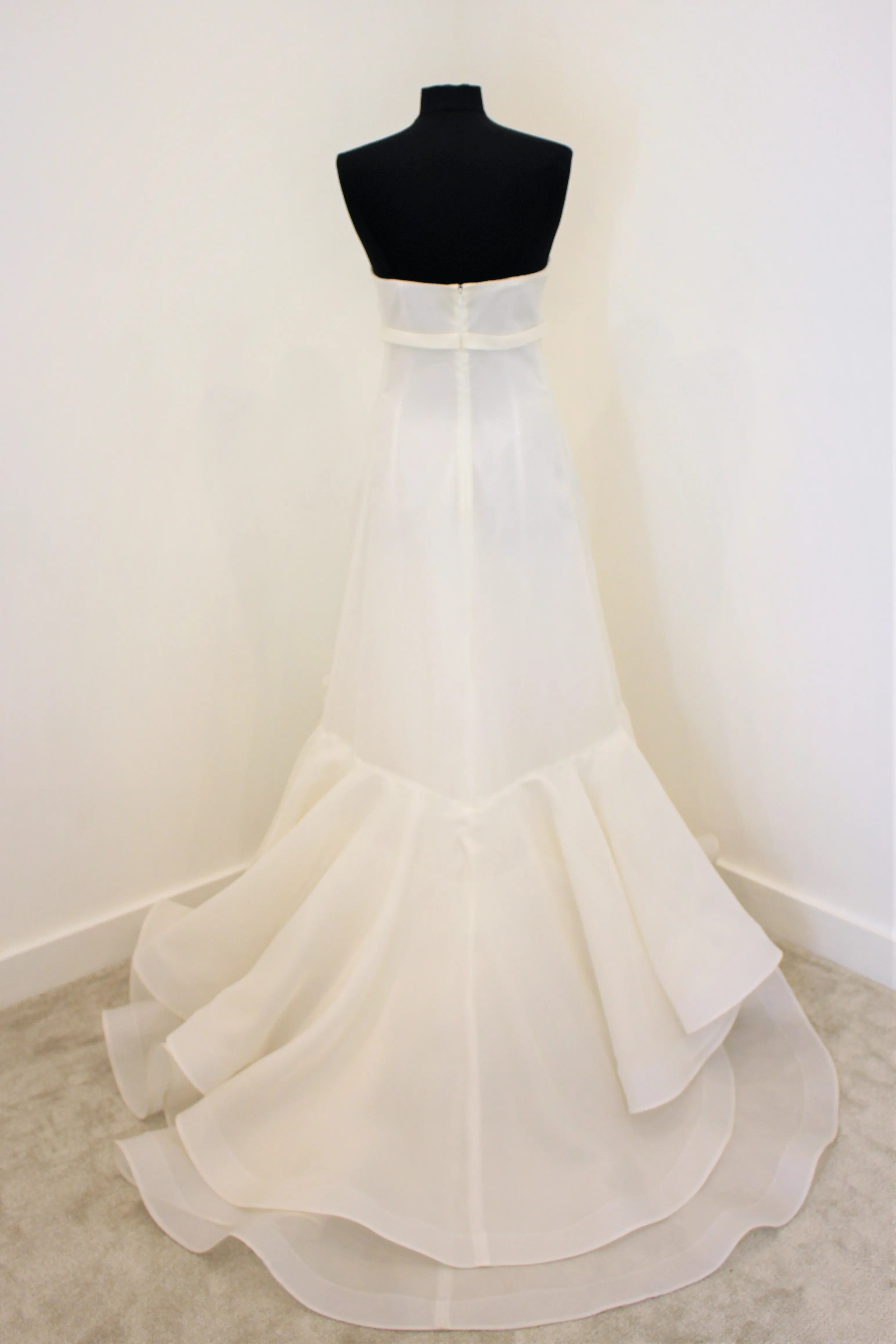 Cymbeline Flamme designer organza mermaid wedding dress size UK 12