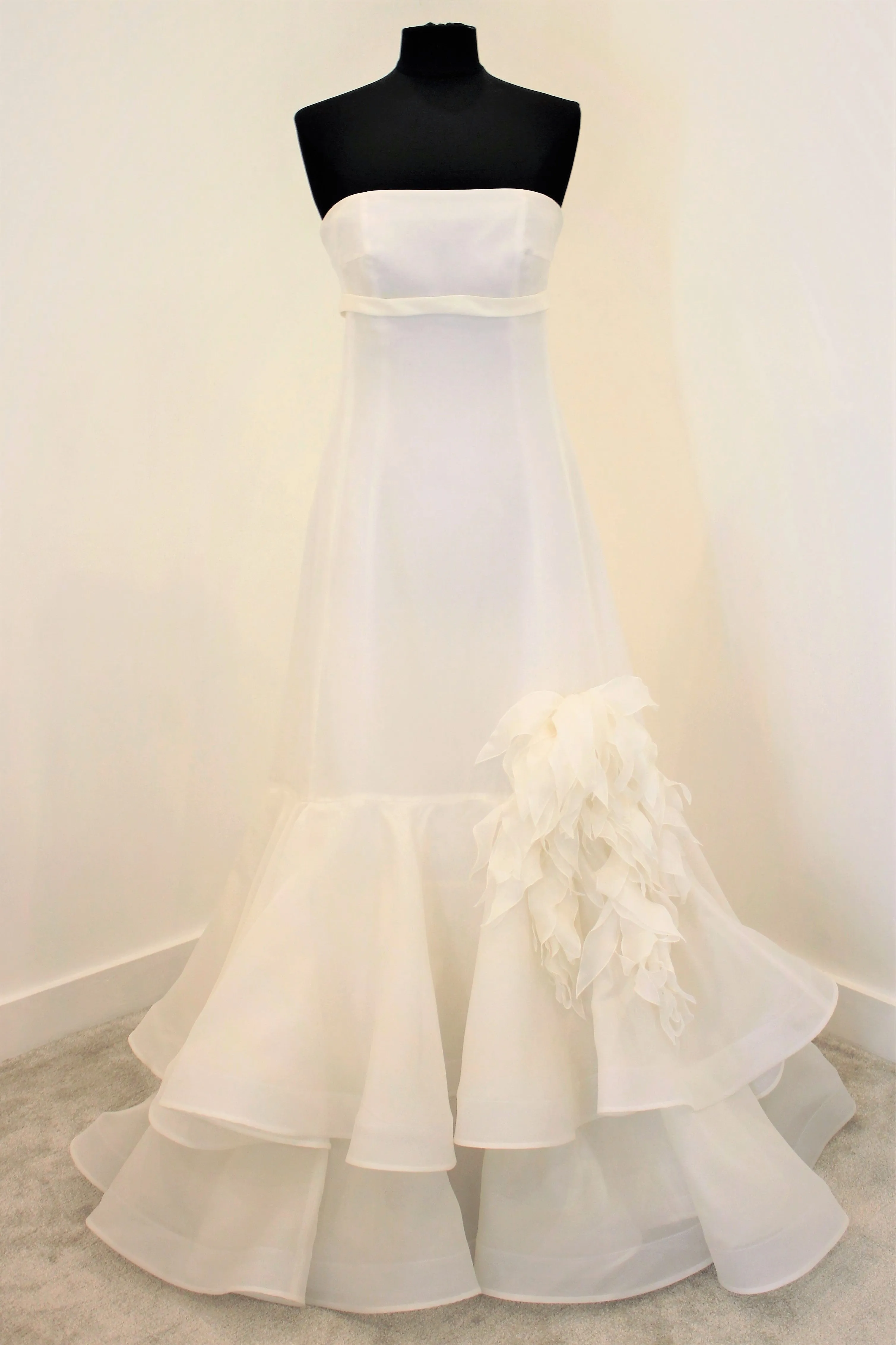 Cymbeline Flamme designer organza mermaid wedding dress size UK 12